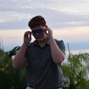 Meet your Posher, Ross